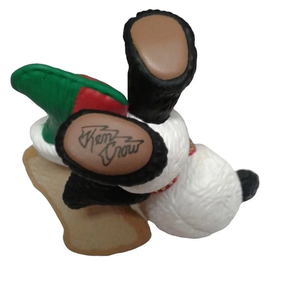 Hallmark 1997 Keepsake Ornament Childs 4th Christmas Panda Bear With Stocking Co - Picture 4 of 7